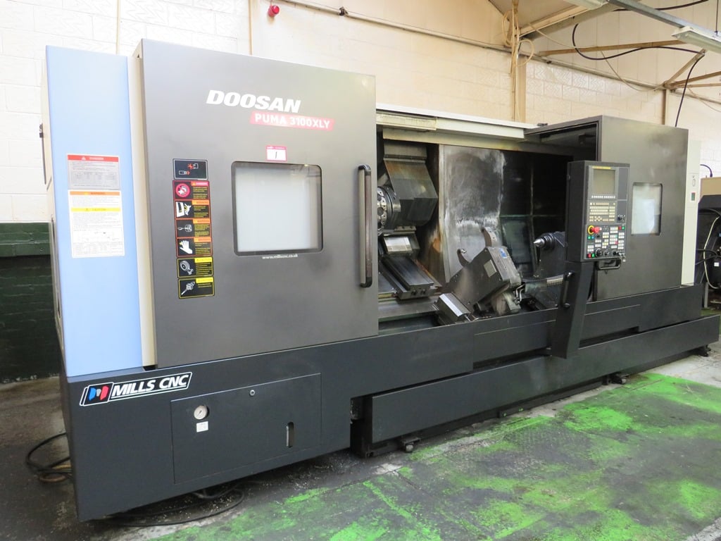 DOOSAN Puma 3100XLY  2014